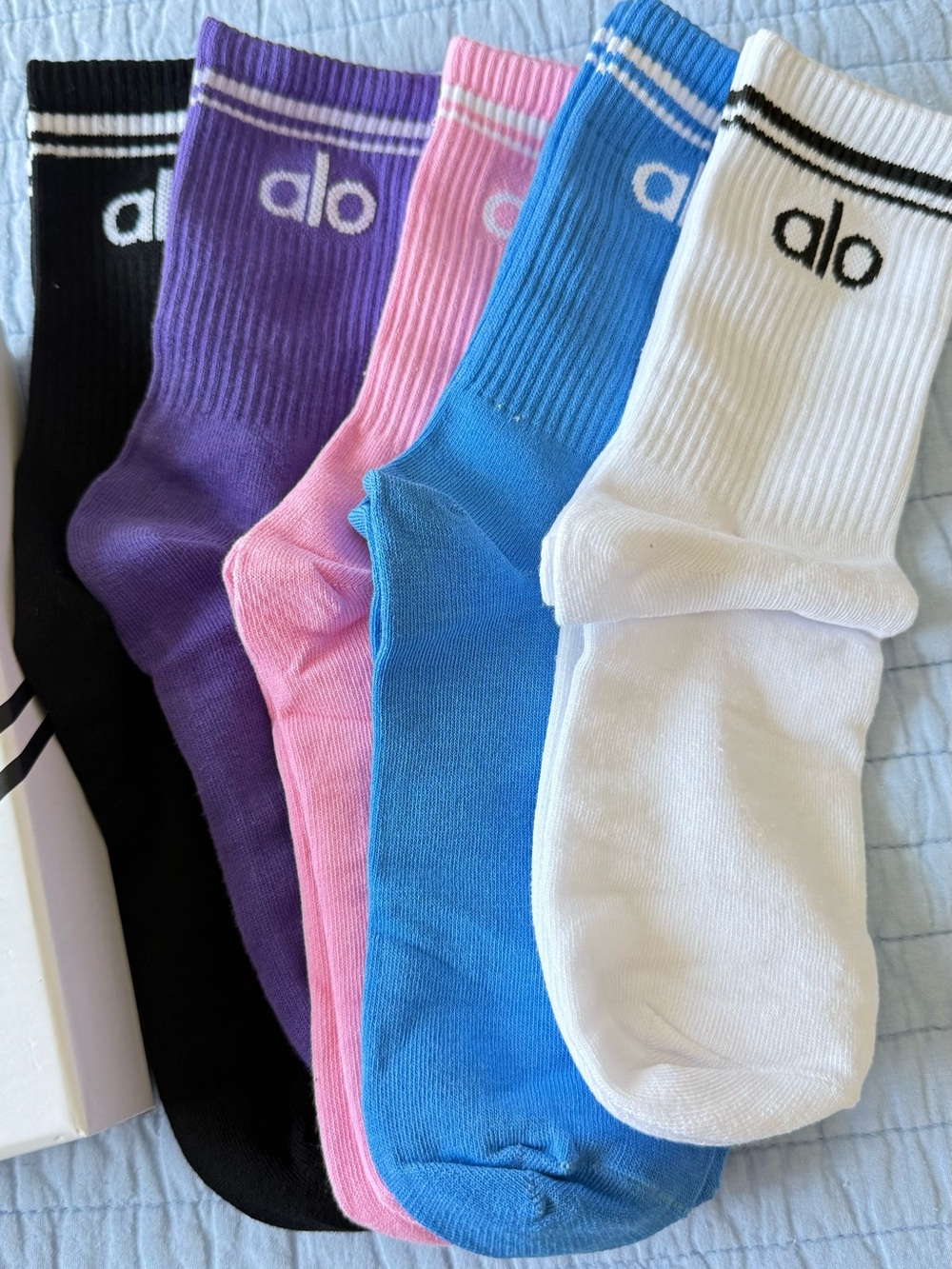 ALO Yoga Men’s Crew Socks Pack — Pink, Blue, Purple, White, Black - Picture 6 of 6